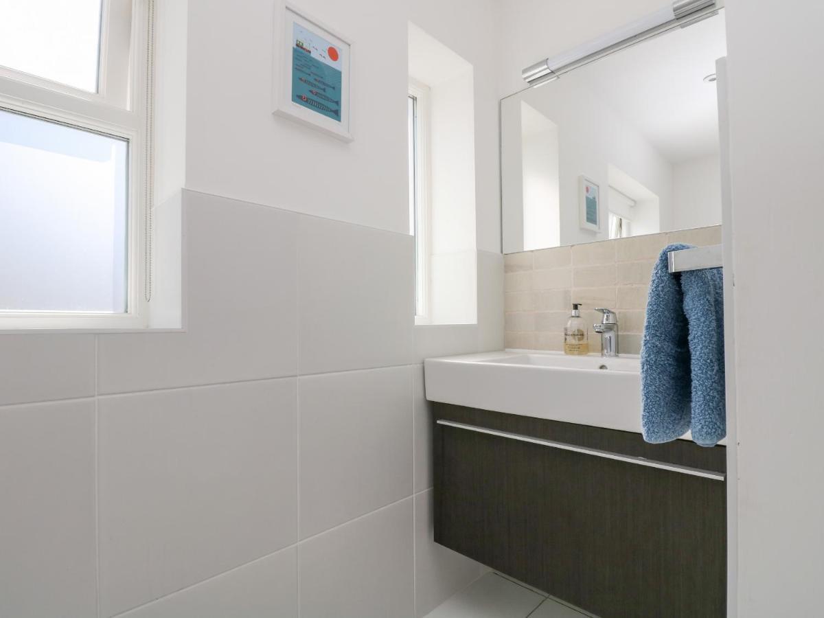 The Upper Deck Apartment Penzance Bagian luar foto